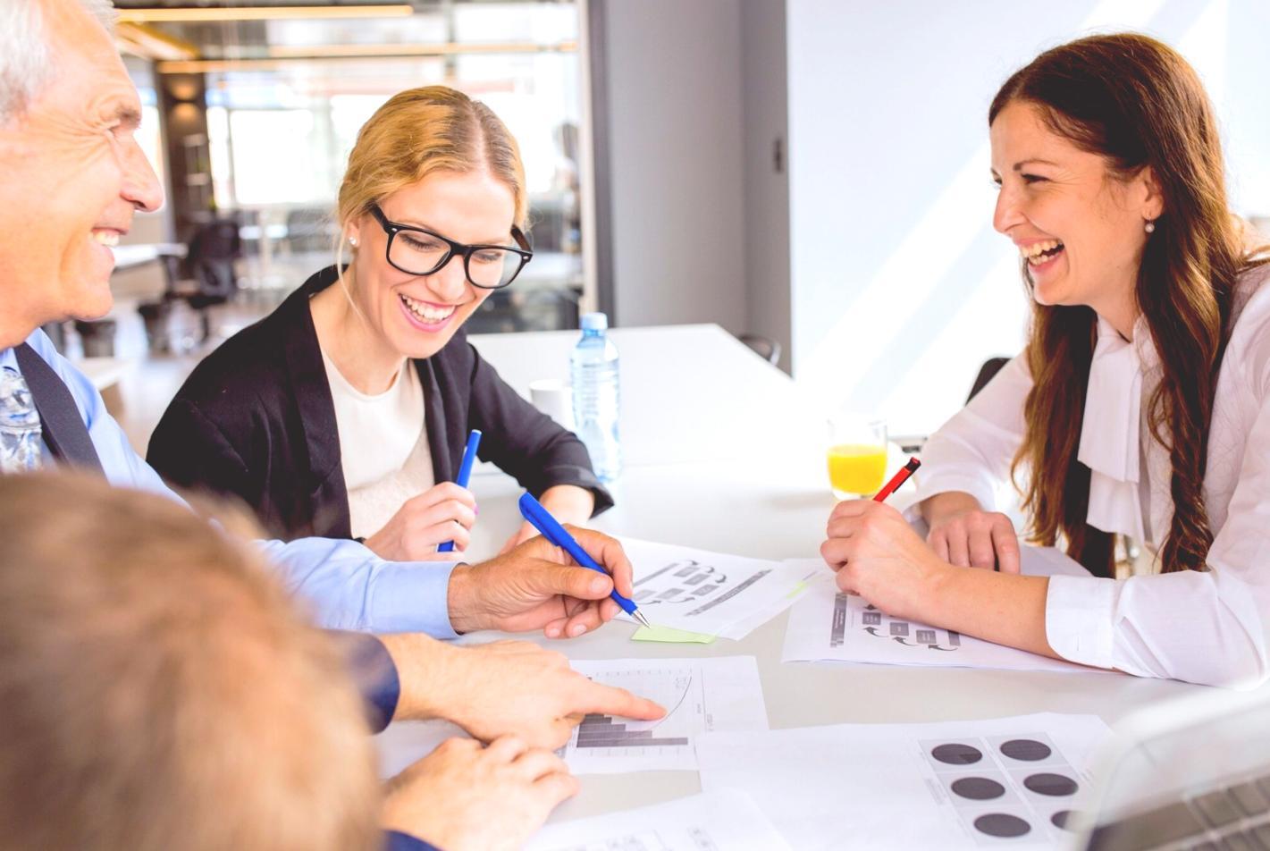 Gestión profesional de personal y finanzas empresariales